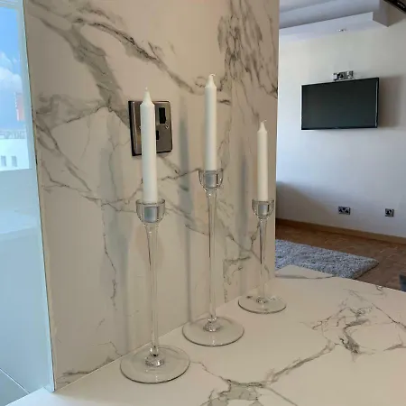 Modern 2 Bed Large Appartamento