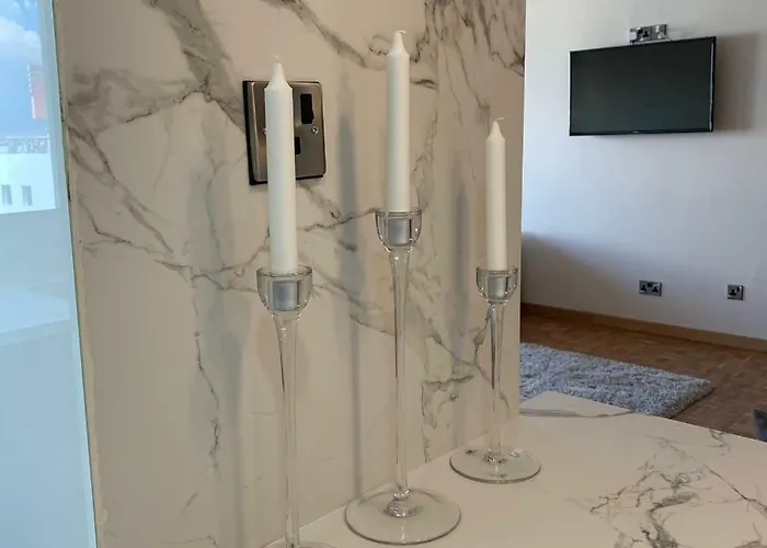 Modern 2 Bed Large Apartmán