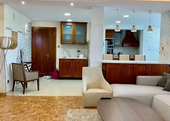 Apartmán Modern 2 Bed Large *